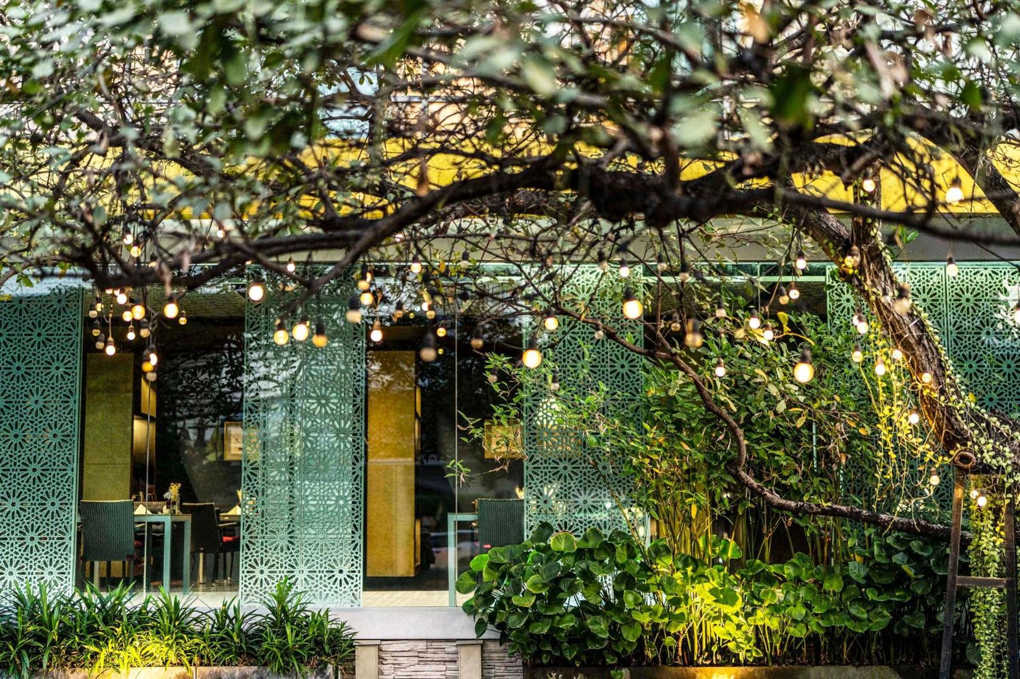 Tui Blue Maduzi Hotel Bangkok Exterior foto
